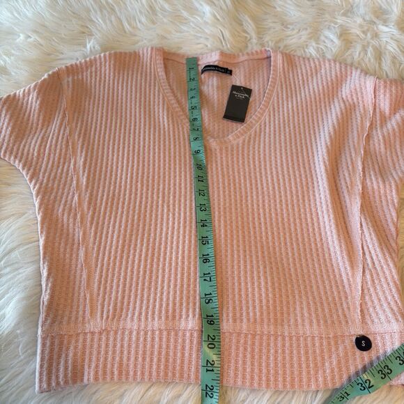 Abercrombie & Fitch Waffle Knit V-Neck Sweater Top Long Sleeve Size Small NWT - Picture 8 of 9